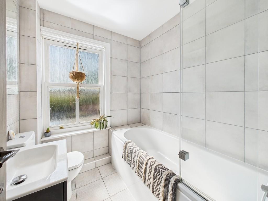 Cam02854 g0 pr0362 still017