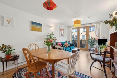 2 bedroom flat to rent, Ramsgate Street, London E8