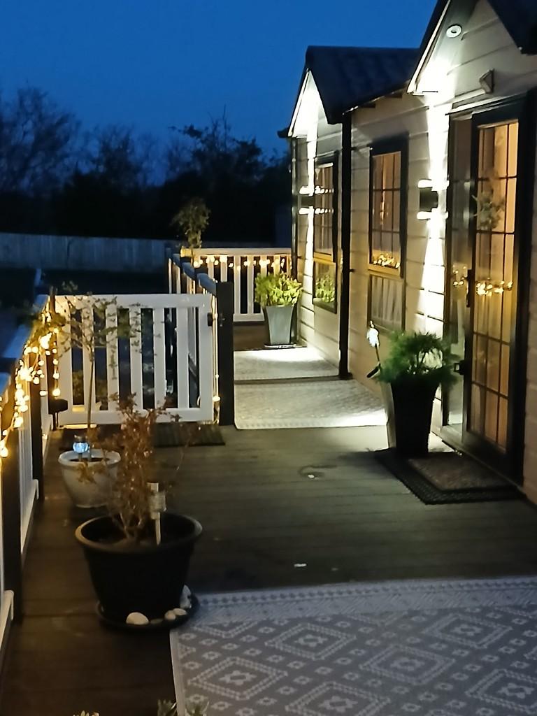 Vendors Front decking night