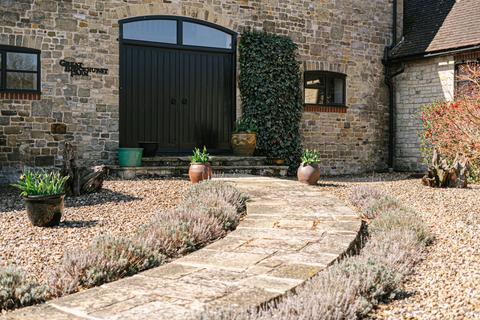 Great Brockhurst Farm Building Dial Green, Lurgashall, Petworth, GU28 9HA