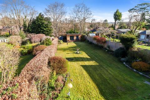 24 Bottrells Lane, Chalfont St Giles, HP8 4EY