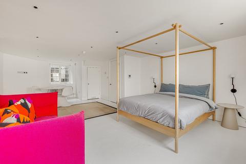 5 bedroom terraced house to rent, Cheyne Walk, London