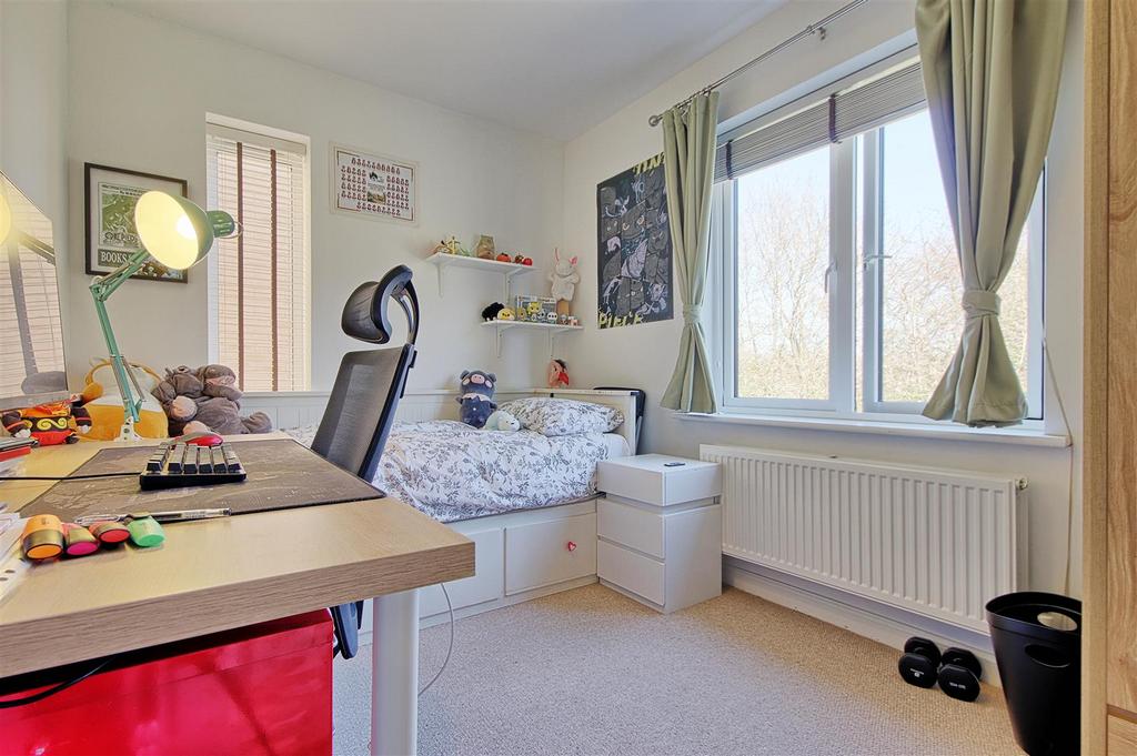 Bedroom 5.jpg