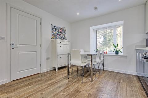 7 Old Mills Road, Trumpington, Cambridge, CB2 9AJ