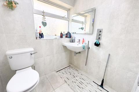 61 Amesbury Avenue, Grimsby, DN33 3HT