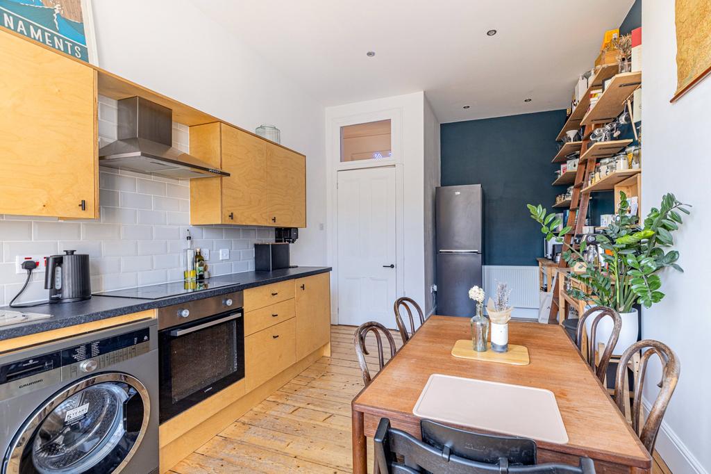 Dining kitchen
