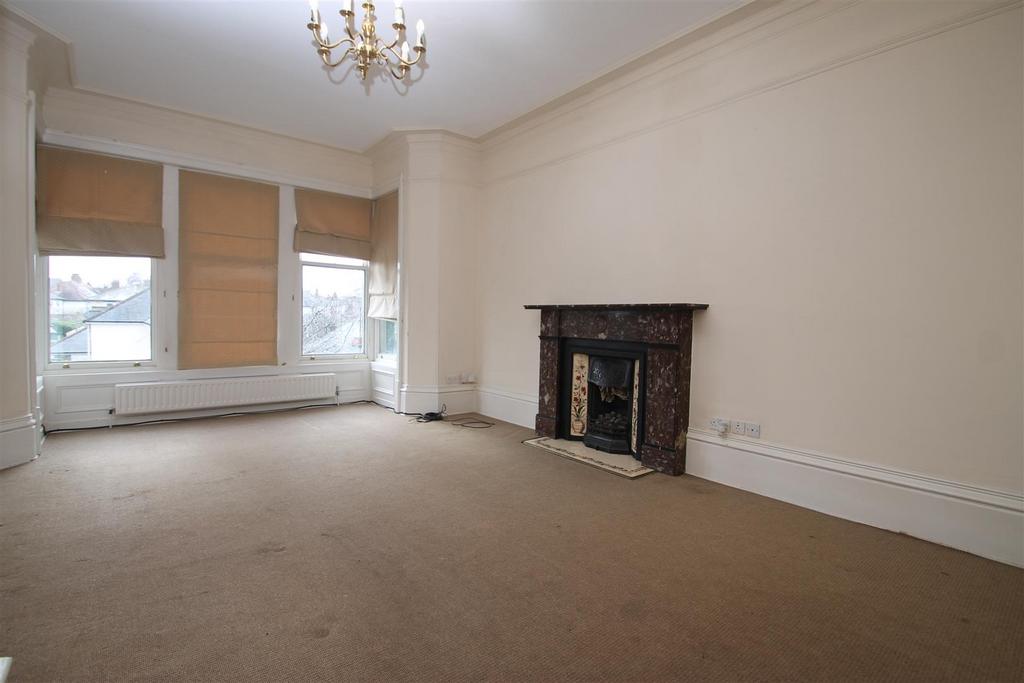 Sitting room.JPG