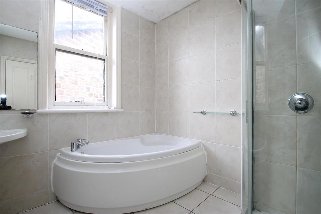 Bathroom.JPG