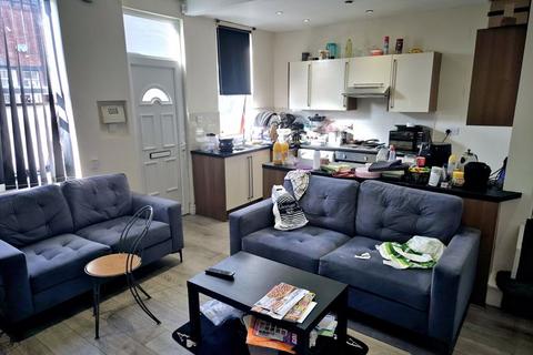 5 bedroom terraced house for sale, Woodside Avenue, Leeds