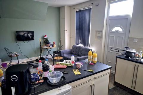 5 bedroom terraced house for sale, Woodside Avenue, Leeds
