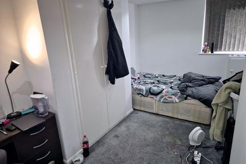 5 bedroom terraced house for sale, Woodside Avenue, Leeds