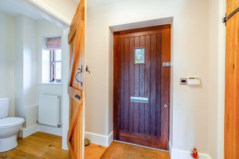 Entrance / Toilet