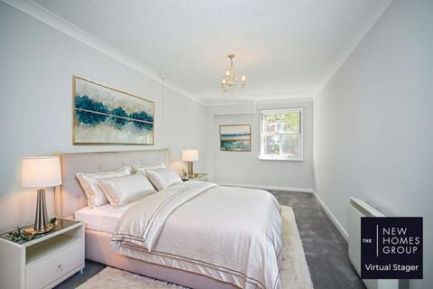 2 bedroom apartment for sale, The Avenue, Taunton  *Two Years Service charge paid*