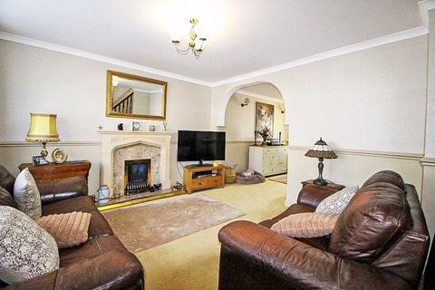 22 Eversley Grove, Sedgley, Dudley, DY3 3RF