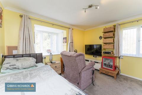 2 bedroom flat for sale, Drakes Close, Bridgwater