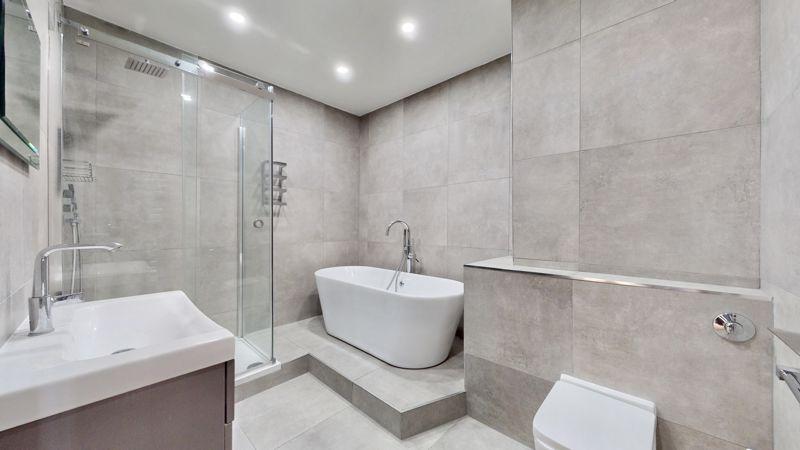 Ensuite bathroom
