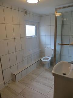 35b Park Grove, London, E15 3QT