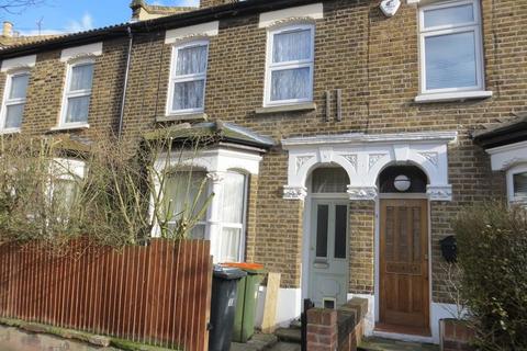 35b Park Grove, London, E15 3QT