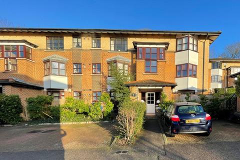24 Celestial Gardens, London, SE13 5RP