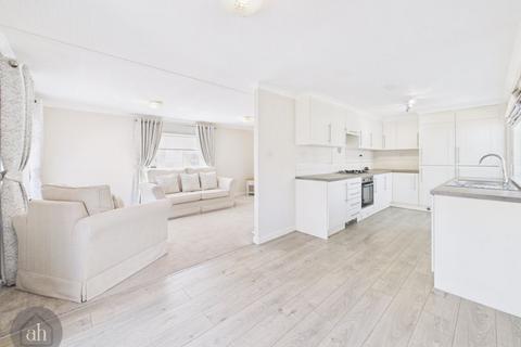 2 bedroom park home for sale, Rushbrooke Lane, Bury St. Edmunds