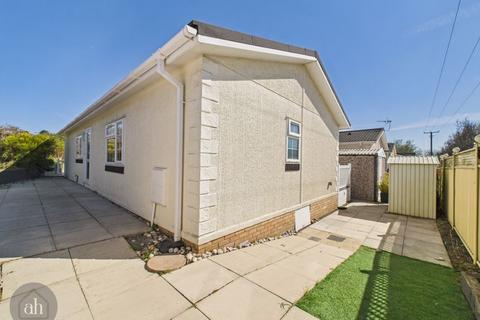 2 bedroom park home for sale, Rushbrooke Lane, Bury St. Edmunds