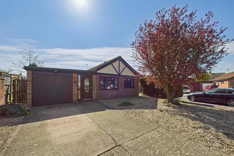 2 bedroom detached bungalow for sale, Regents Park Close, North Hykeham