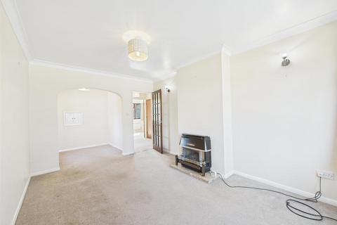 2 bedroom detached bungalow for sale, Regents Park Close, North Hykeham