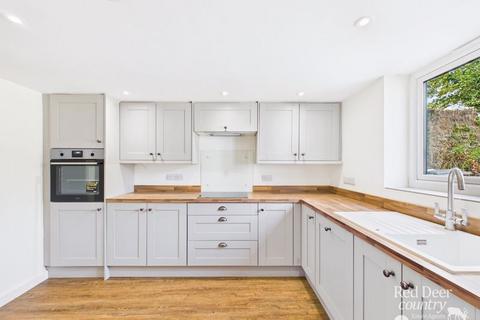 9b Robert Street, Williton, Taunton, TA4 4PG