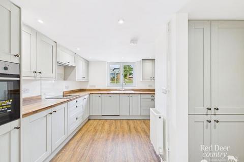 9b Robert Street, Williton, Taunton, TA4 4PG