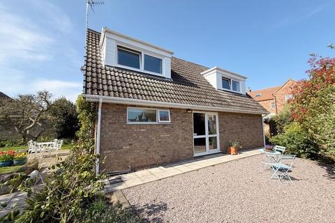 3 bedroom detached house for sale, Paddock Close, Ancaster