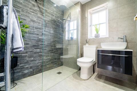 4 bedroom semi-detached house for sale, Mountbatten Way, Beeston, NG9