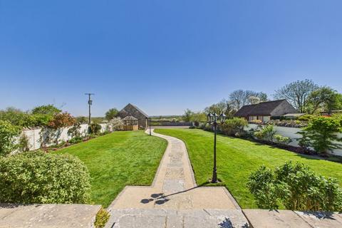 undefined, Martock Road, Long Load