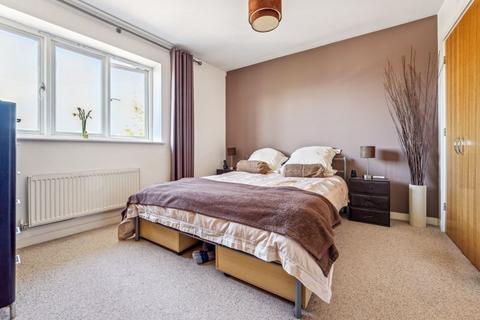 30 Ballinger Way, Northolt, UB5 6FQ
