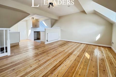 2 bedroom maisonette to rent, Market Place, Oundle PE8