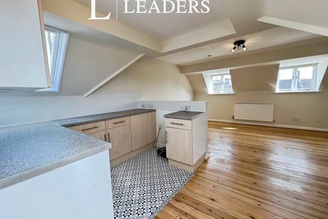 2 bedroom maisonette to rent, Market Place, Oundle PE8