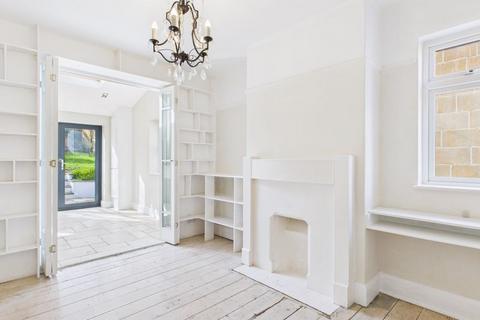24 Bloomfield Grove, Bath, BA2 2BZ