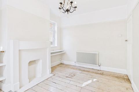 24 Bloomfield Grove, Bath, BA2 2BZ