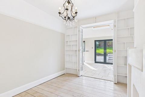 24 Bloomfield Grove, Bath, BA2 2BZ