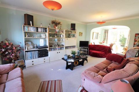 7 Juniper Close, Worthing, BN13 3PR