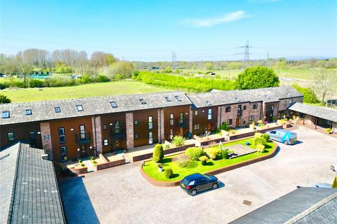 Ackers Barn Courtyard, Manchester M31