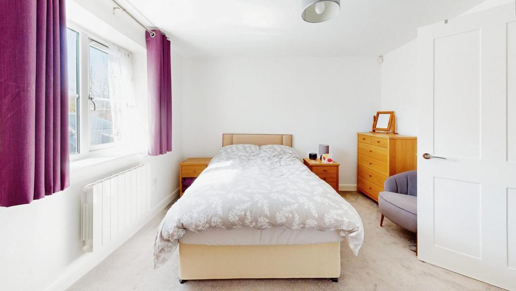 992820e7-Hepworth-Way-Bedroom.jpg