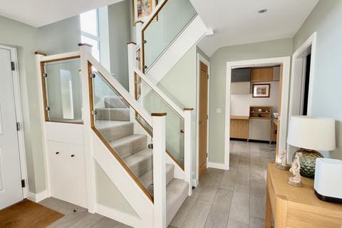 4 bedroom detached house for sale, Main Road, Sandleheath Fordingbridge, Hampshire, SP6