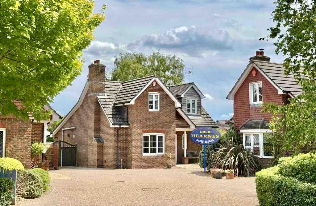 3 Bedroom Detached House for Sale