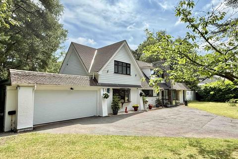 Egmont Drive, Avon Castle, Ringwood, BH24 2BN