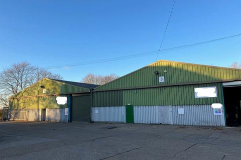 Warehouse to rent - Whitehall Farm Industrial Estate, Croxton, St Neots