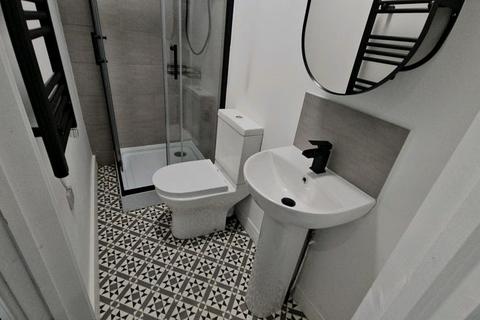 undefined, Park Street (En-Suite rooms Bills inc), Swinton M27