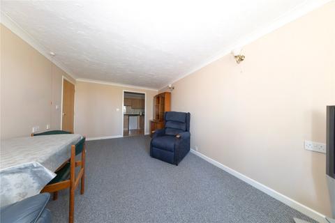 1 bedroom apartment for sale, Lawnsmead Gardens, Newport Pagnell, Buckinghamshire, MK16