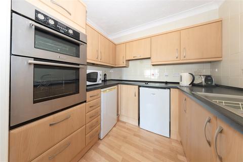 1 bedroom apartment for sale, Lawnsmead Gardens, Newport Pagnell, Buckinghamshire, MK16