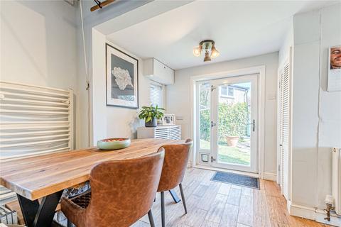 270 Broadway, Horsforth, Leeds, LS18 4EX