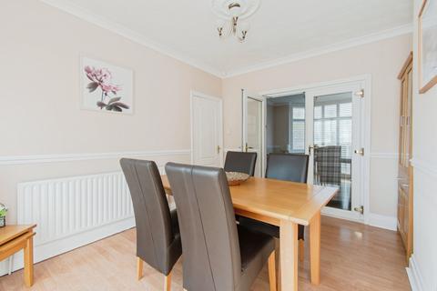 3 bedroom semi-detached house for sale, Aketon Road, West Yorkshire WF10